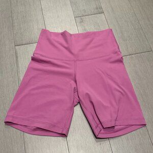 TNA Butter 7" SHORT Pink Size M